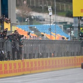 Formula 1'i anlatan spikerin heyecanı