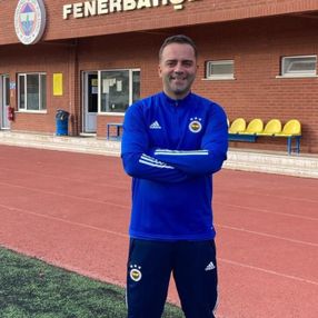 Semih Şentürk Fenerbahçe'de altyapı antrenörü oldu