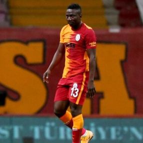Galatasaray'ın oyuncusu Etebo, milli takım maçında sakatlandı