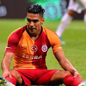 Radamel Falcao hala iyileşemedi