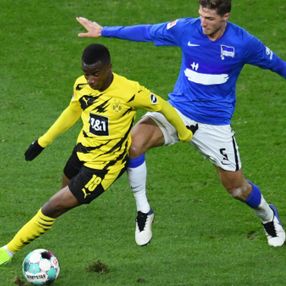 Youssoufa Moukoko, Nuri Şahin'in rekorunu kırdı