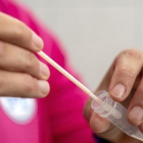 'PCR' testi için farklı tarife uygulayan kuruluşlara yaptırım