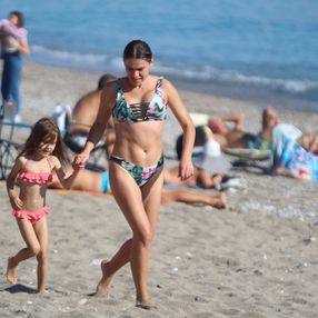 Antalya'da deniz sezonu bitmiyor