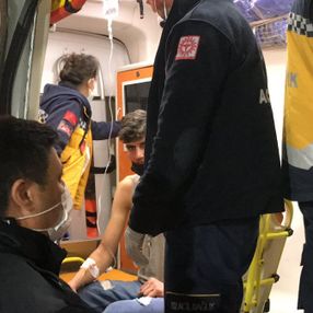 Bursa'da Suriyelilerin kız kavgasında 2 kişi bıçaklandı