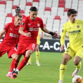 Sivasspor, UEFA Avrupa Ligi'nde Villarreal'e 1-0 yenildi
