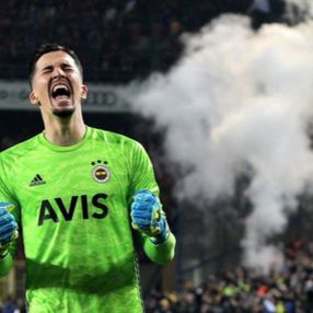 Altay Bayındır'a Sheffield United ve Ajax talip oldu