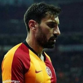 Göztepe, Şener Özbayraklı'yı istiyor