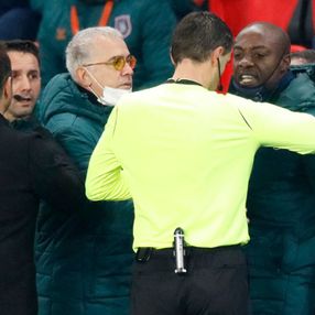 PSG - Başakşehir, maçına ırkçılık sebebiyle ara verildi