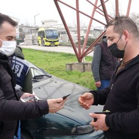 Bursa'da izin belgesi soran polise 'WhatsApp' grubunu gösteren sürücüye ceza kesildi