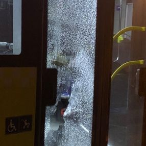 Kağıthane'de İETT otobüslerine saldırı