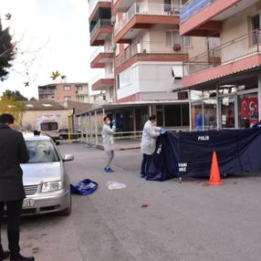 İzmir'de babasını sopayla döverek öldürdü