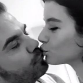 Beren Saat ve Kenan Doğulu'dan yılbaşı öpücüğü