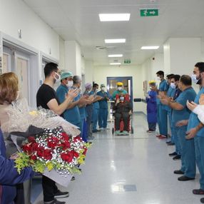 Gaziantep'te koronavirüs hastası 26 gün sonra yaşama tutundu