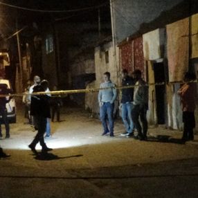 İzmir'de saldırganlar, iki çocuğu silahla yaraladı