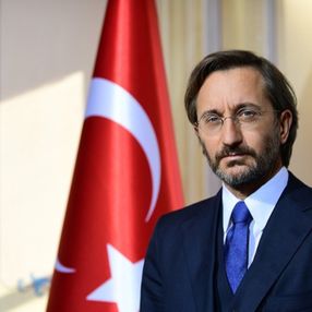 Fahrettin Altun'dan Lütfü Türkkan'a hukuk dersi