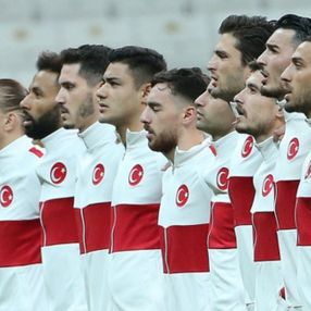 Fenerbahçeli iki oyuncu milli takım kadrosundan çıkarıldı