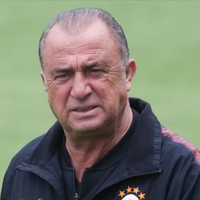 Fatih Terim profil fotoğrafına terazi koydu