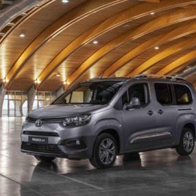 Toyota'nın ticari araç modeli Proace City, Türkiye'de satışta: İşte fiyatı