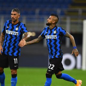 İtalyan basını: Galatasaray, Kolarov ve Vidal'i istiyor
