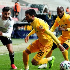 Beşiktaş 2-0 öne geçtiği maçta Ankaragücü ile berabere kaldı