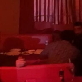 Kağıthane'de pavyona çevrilen metruk binaya baskın