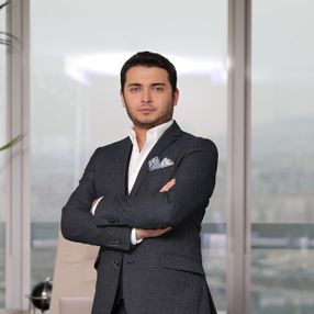 THODEX kurucusu Faruk Fatih Özer'in havalimanındaki görüntüsü