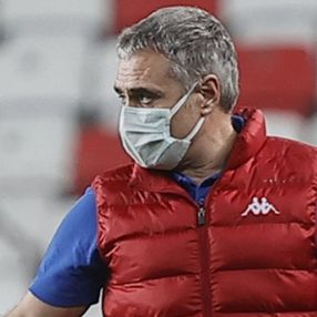 Ersun Yanal'dan Lukas Podolski'ye destek