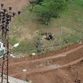 Diyarbakır'da kaçak kullanımı tespit için havalanan drone'u taşladılar
