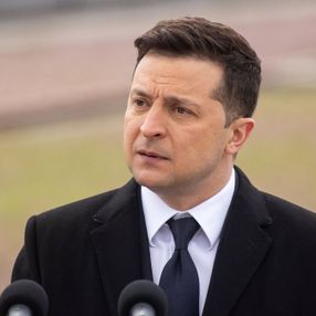 Vladimir Zelenskiy'den Putin'e: Vatikan'da görüşelim