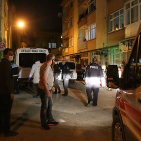 Konya'da cezaevinden çıkan zanlı eşini öldürdü