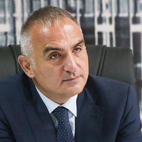 Mehmet Nuri Ersoy: Türkiye 30 milyon turist hedefini koruyor
