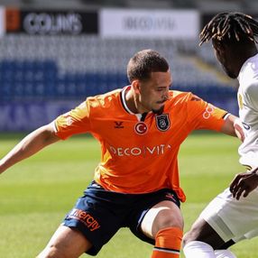 Başakşehir evinde Ankaragücü'nü mağlup etti.