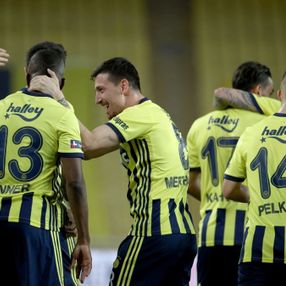 Fenerbahçe, evinde BB Erzurumspor'u 3 golle mağlup etti