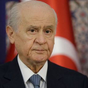 Devlet Bahçeli: İsrail hükümetini lanetliyorum