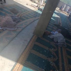 Afganistan’da camiye bombalı saldırı