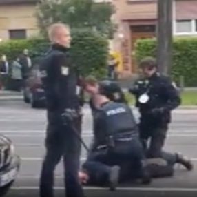 Alman polisi Türk vatandaşa şiddet uyguladı