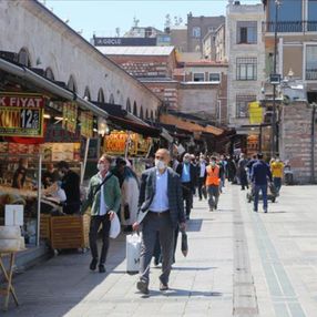 Esnaf 17 gün sonra kepenk açtı