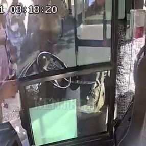 Gaziantep’te fenalaşan yolcuyu otobüs şoförü hastaneye yetiştirdi