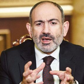 Nikol Paşinyan, Beşar Esad'ı tebrik etti
