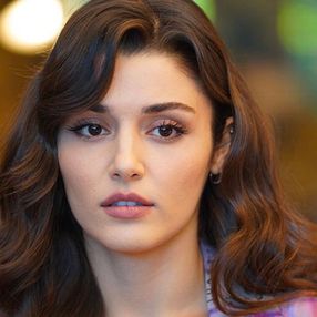 Hande Erçel'e 'bazlama surat' tazminatı