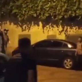 Bağcılar'da sokak düğününde havaya ateş açtılar