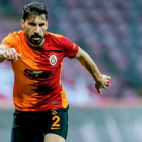Şener Özbayraklı, Başakşehir'le görüşüyor