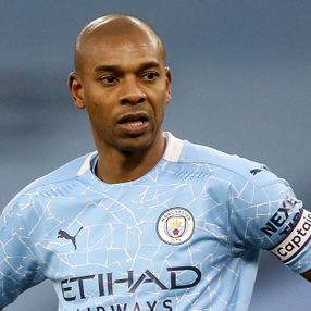 Galatasaray, orta sahaya Fernandinho'yu istiyor