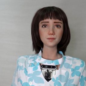 Korona hastaları için geliştirilen insansı robot: Grace