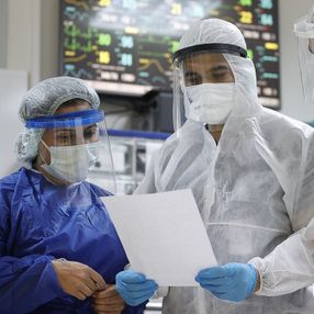 Antalya'da koronayı yenen hastadan duygulandıran mektup