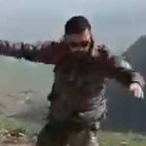 Şehit Veli Kabalay'ın zeybek oynadığı görüntüler