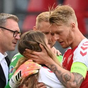Simon Kjaer'ın soğukkanlılığı alkış aldı