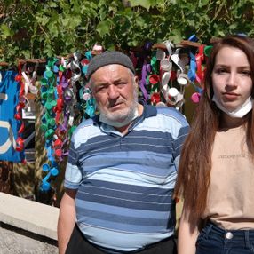 Eskişehir'de torunuyla topladığı 30 torba mavi kapak çalındı