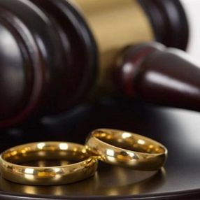 Yargıtay: Eski eşi yeni eşle kıyaslamak boşanma sebebidir
