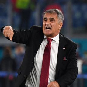 Şenol Güneş, Galler maçı kadrosunda 3 ismi değişecek